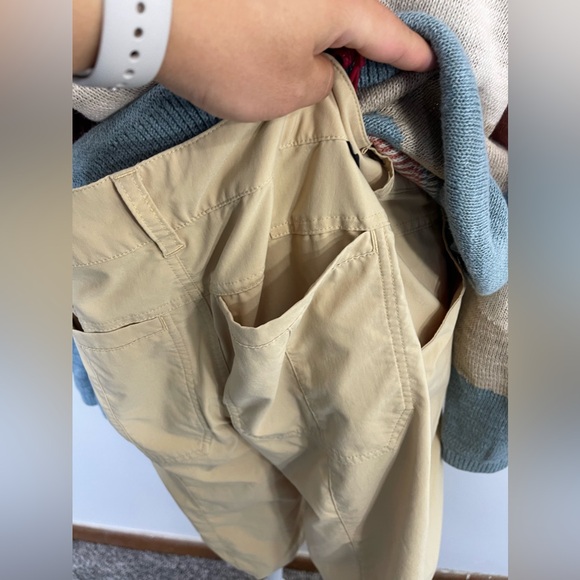 Patagonia Cream Nylon Performance Duo Dry Outdoor 11” Shorts Sz 12 Hiking - Picture 6 of 12